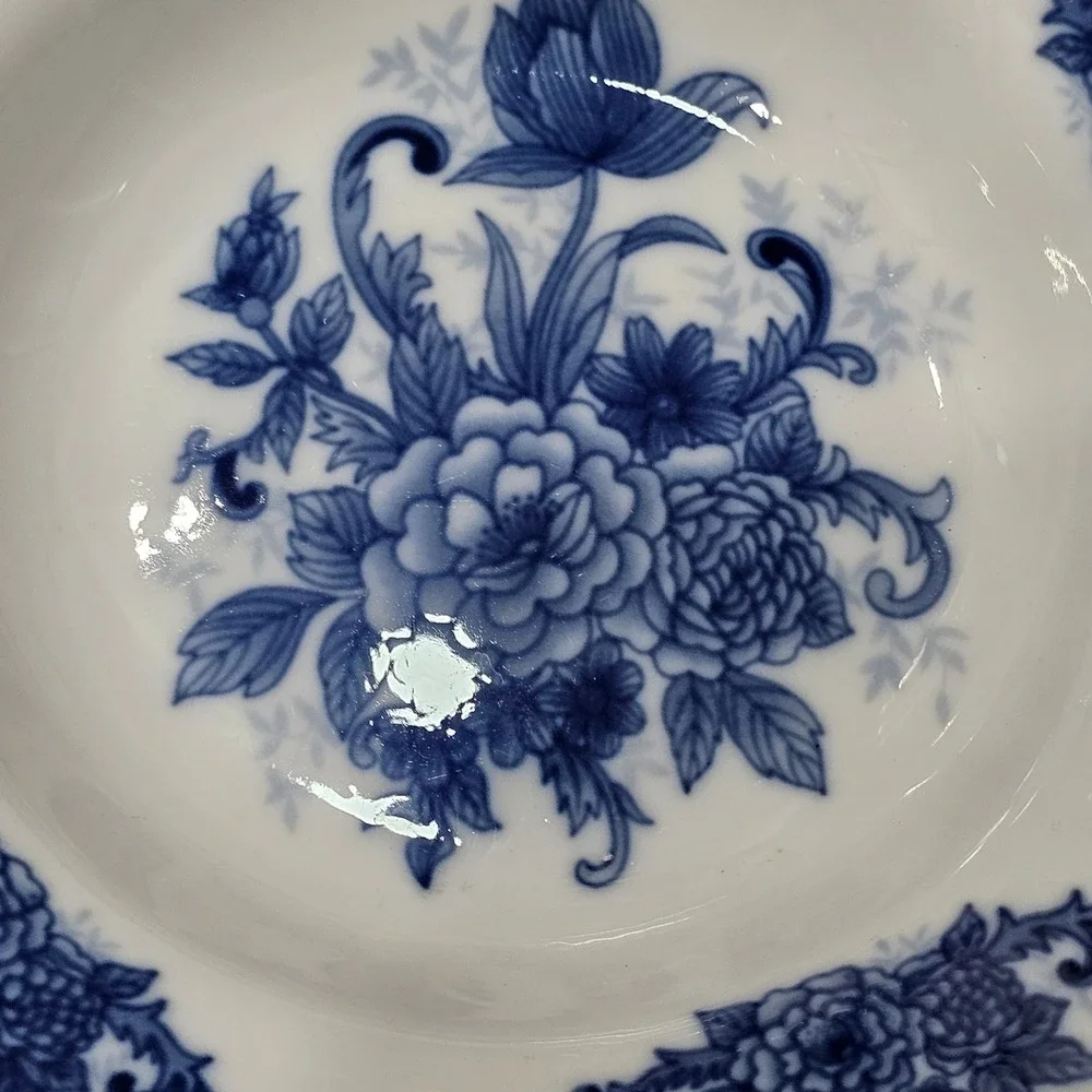 Cracker Barrel Cobalt Blue White Floral Soup Salad Bowls Set of 6 Porcelain 9 in